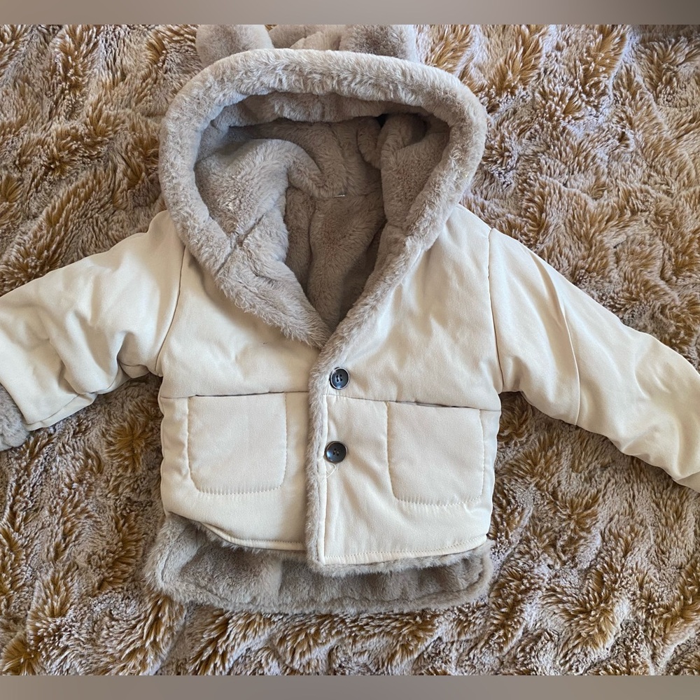 Cute faux fur lined baby bear coat with ears size 12 months